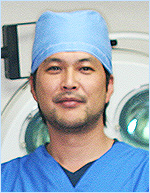 歯科医師　青井良太（麻布十番ペリオ・インプラントセンター所長）　歯周病・インプラント担当